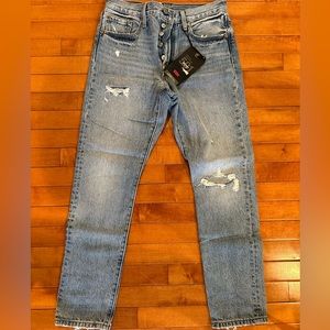 NWT Levi jeans
